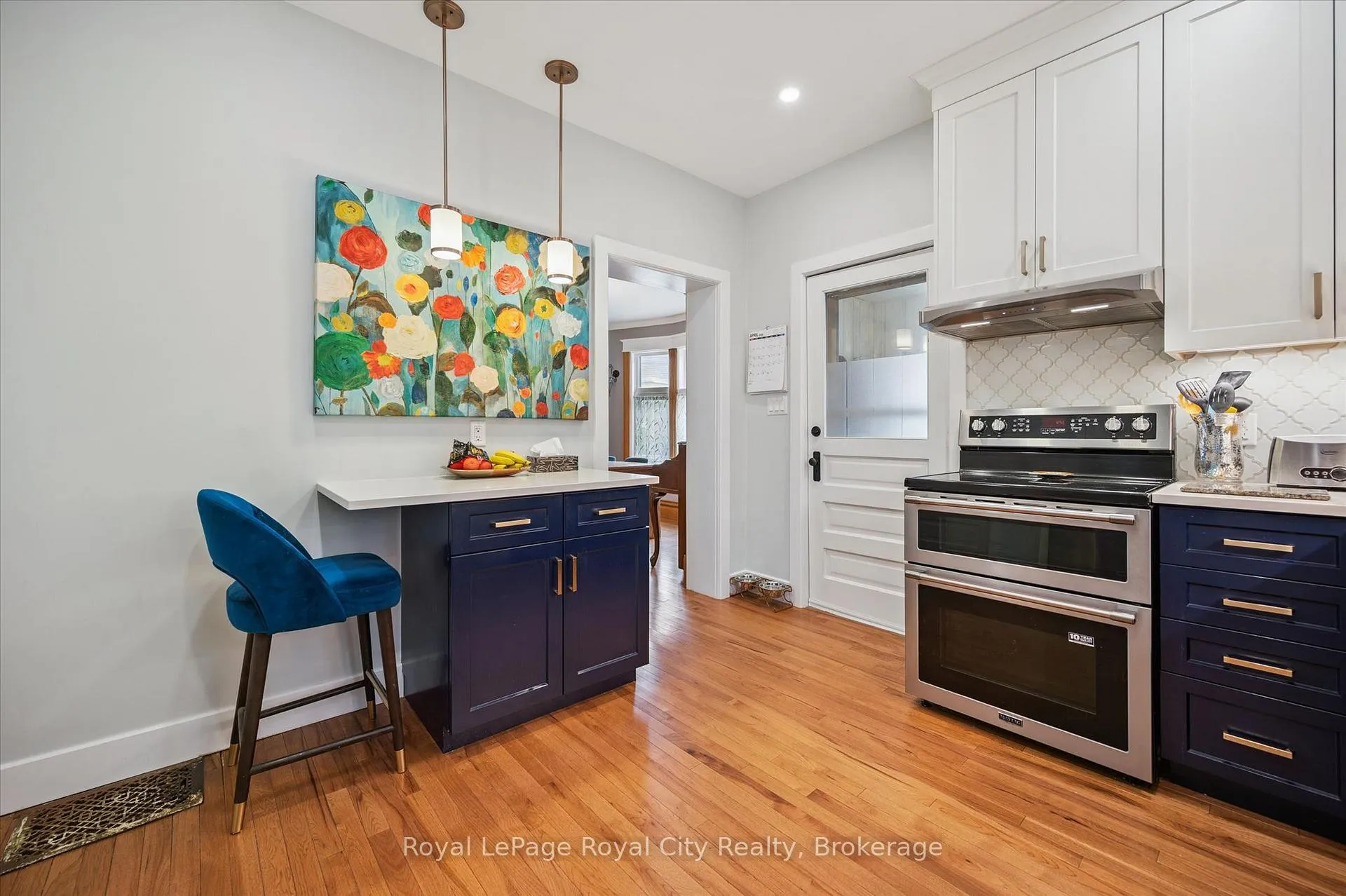Photo 13 of 155 Lancaster Street E, Kitchener, Mount Hope Huron Park — HOMEH