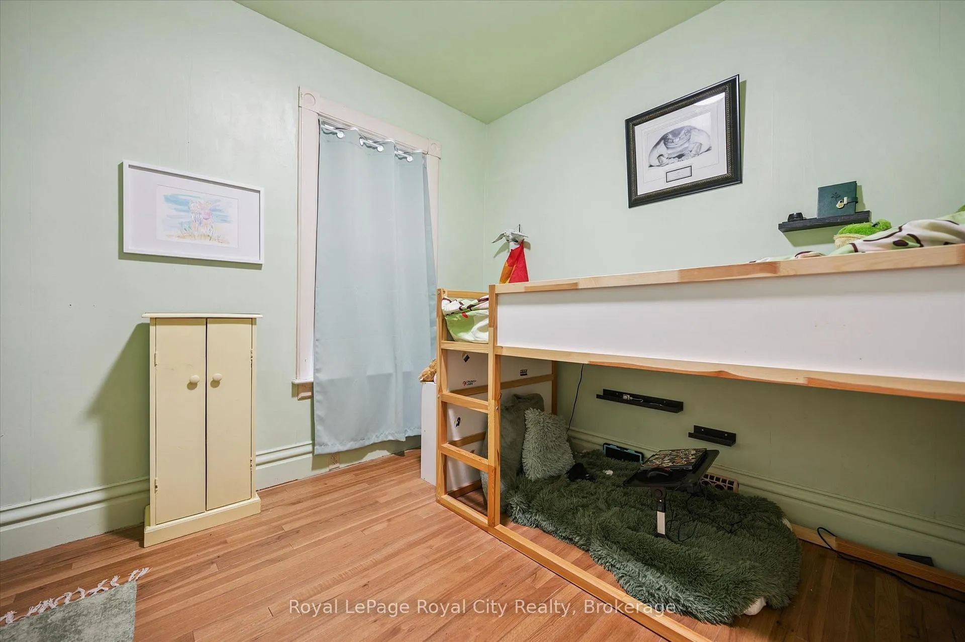 Photo 14 of 155 Lancaster Street E, Kitchener, Mount Hope Huron Park — HOMEH