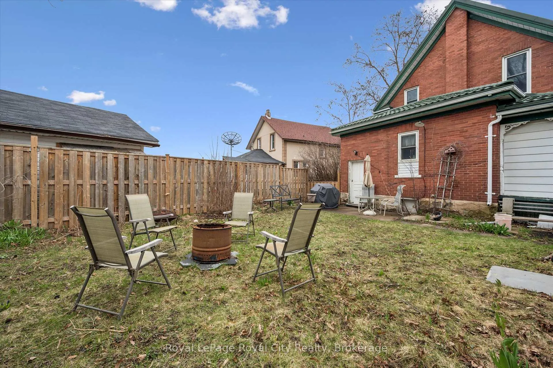 Photo 30 of 155 Lancaster Street E, Kitchener, Mount Hope Huron Park — HOMEH