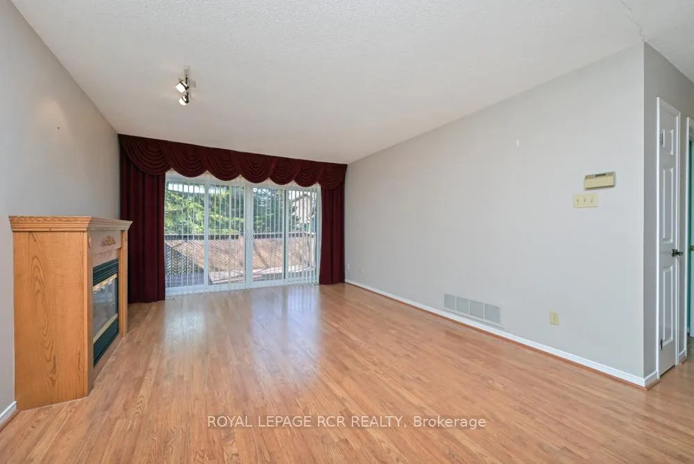 Photo 11 of 7 Glen Eden Way, New Tecumseth, Alliston — HOMEH