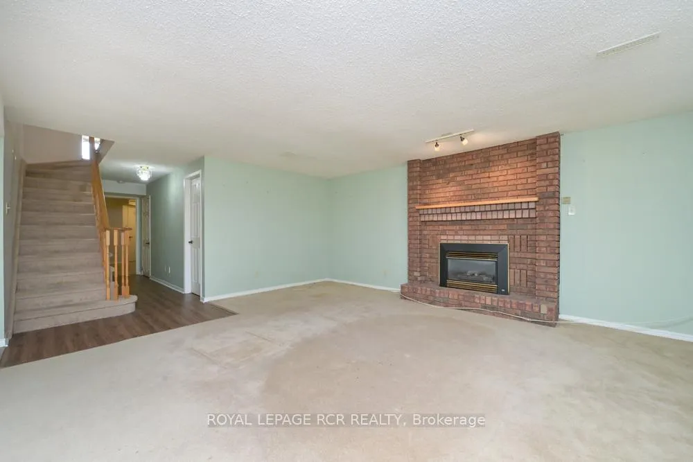 Photo 24 of 7 Glen Eden Way, New Tecumseth, Alliston — HOMEH