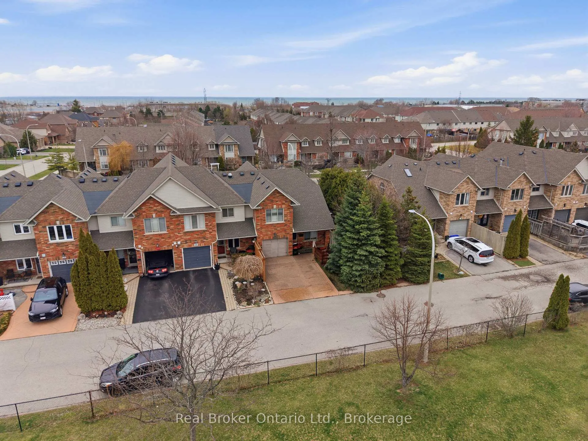 Photo 7 of 189 Livingston Avenue, Grimsby, Grimsby West — HOMEH