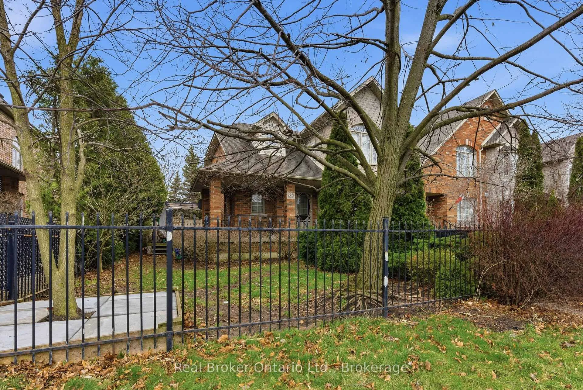 Photo 23 of 189 Livingston Avenue, Grimsby, Grimsby West — HOMEH