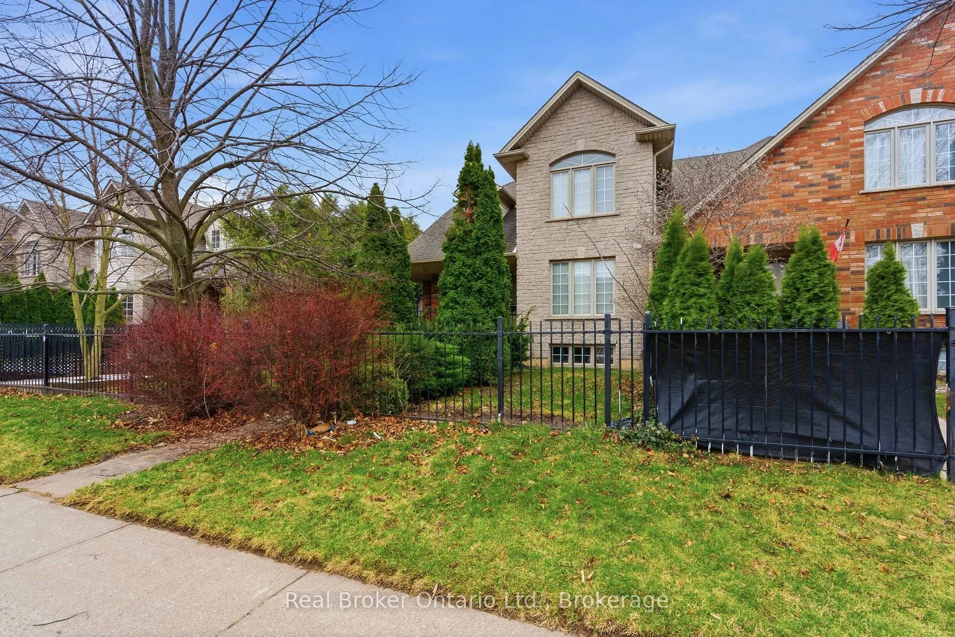 Photo 29 of 189 Livingston Avenue, Grimsby, Grimsby West — HOMEH
