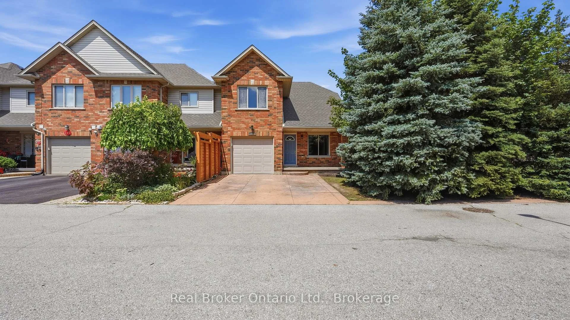 Photo 6 of 189 Livingston Avenue, Grimsby, Grimsby West — HOMEH