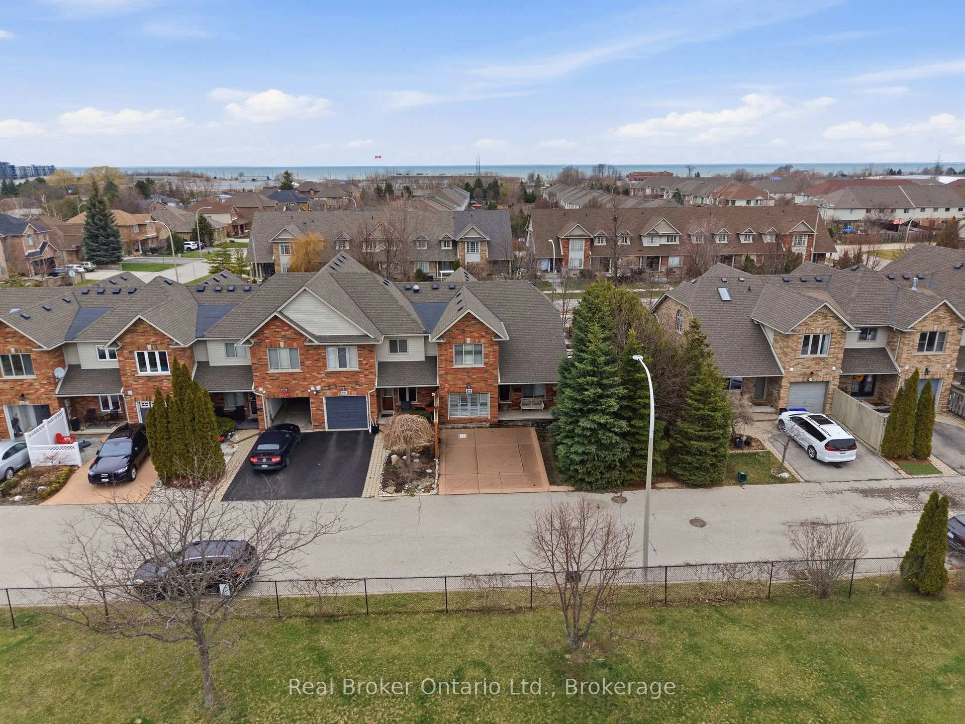 Photo 8 of 189 Livingston Avenue, Grimsby, Grimsby West — HOMEH