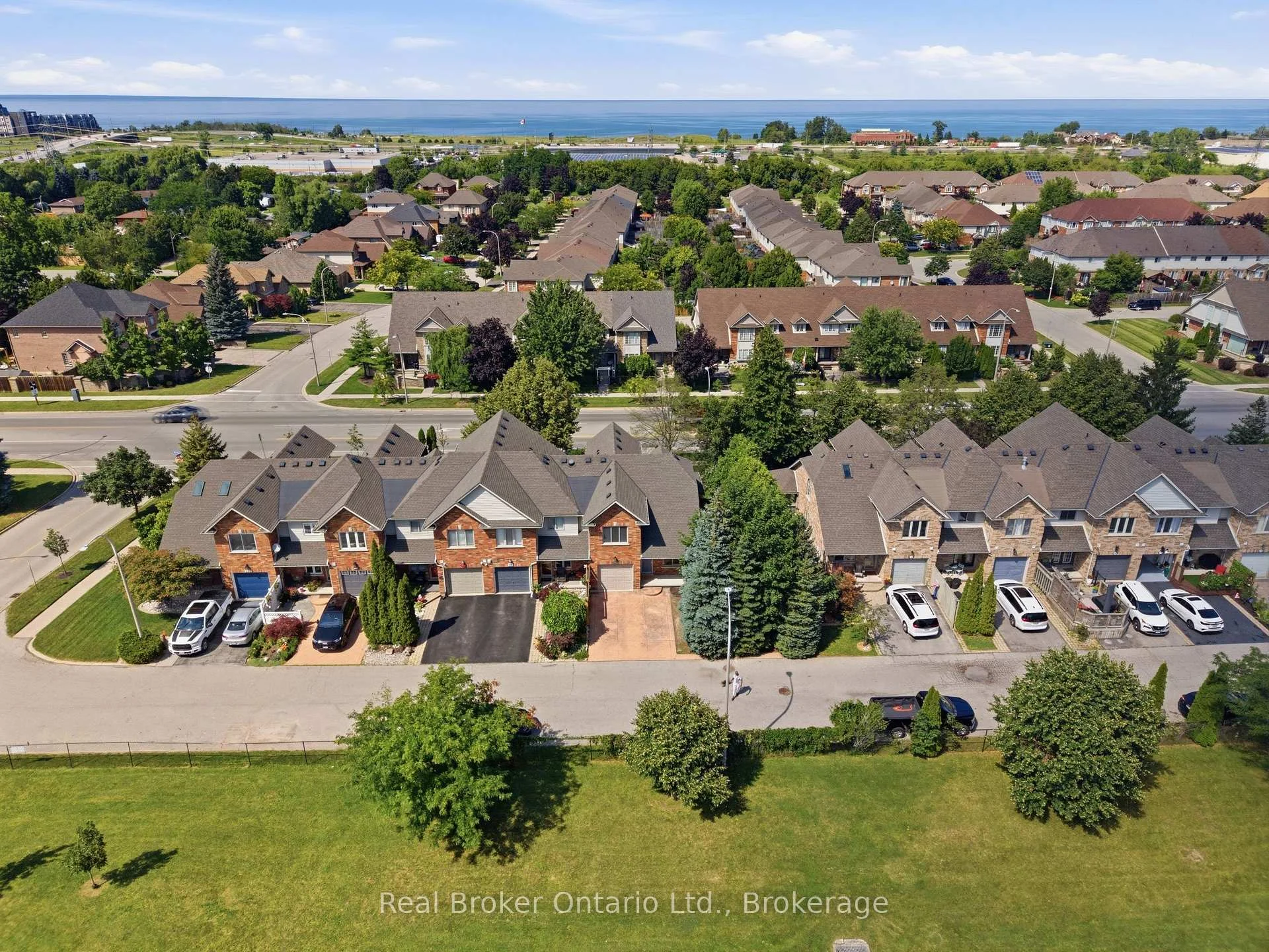 Photo 9 of 189 Livingston Avenue, Grimsby, Grimsby West — HOMEH