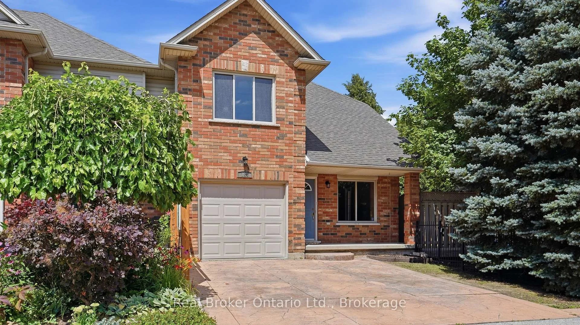 Photo 11 of 189 Livingston Avenue, Grimsby, Grimsby West — HOMEH