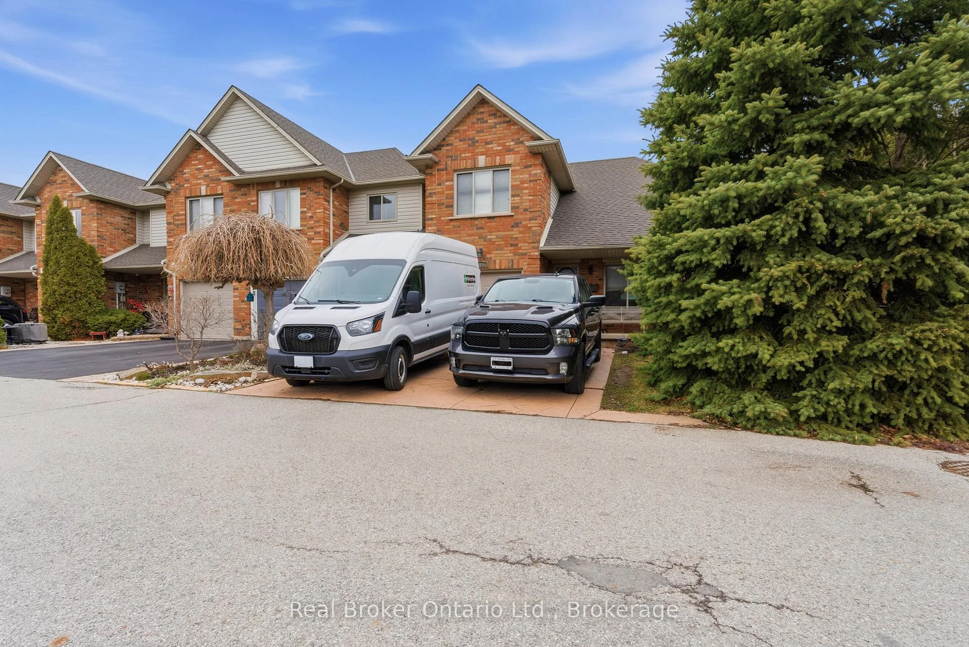 Photo 21 of 189 Livingston Avenue, Grimsby, Grimsby West — HOMEH