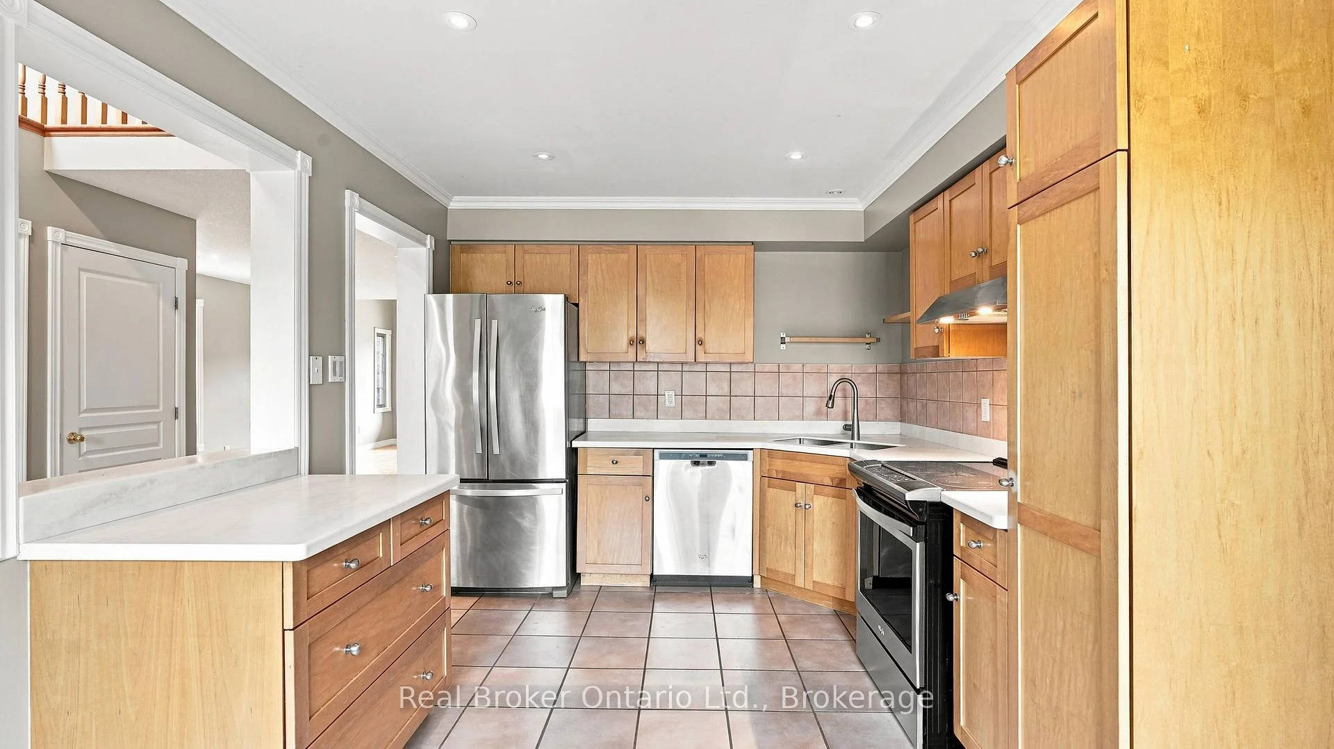 Photo 25 of 189 Livingston Avenue, Grimsby, Grimsby West — HOMEH