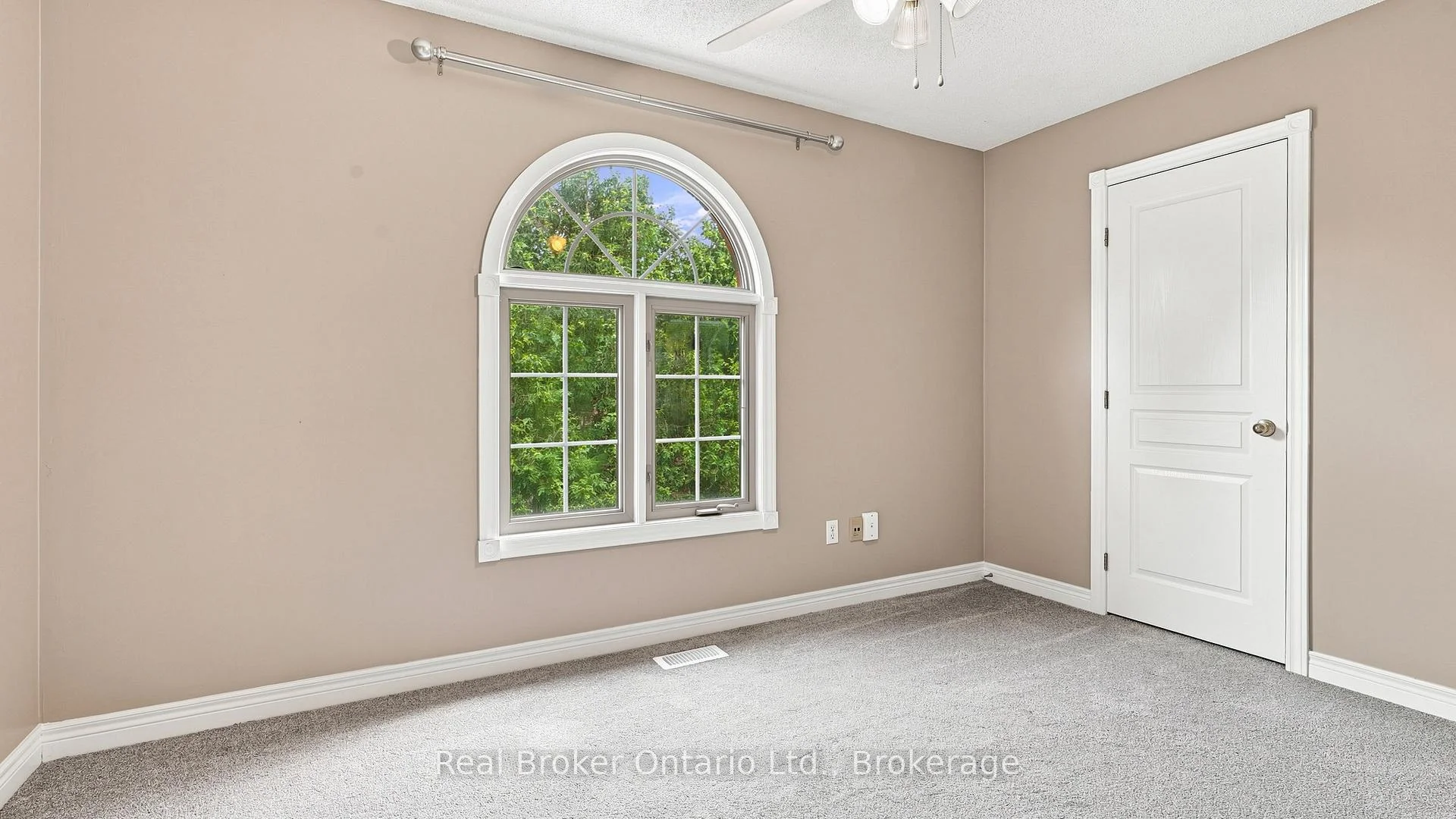 Photo 48 of 189 Livingston Avenue, Grimsby, Grimsby West — HOMEH