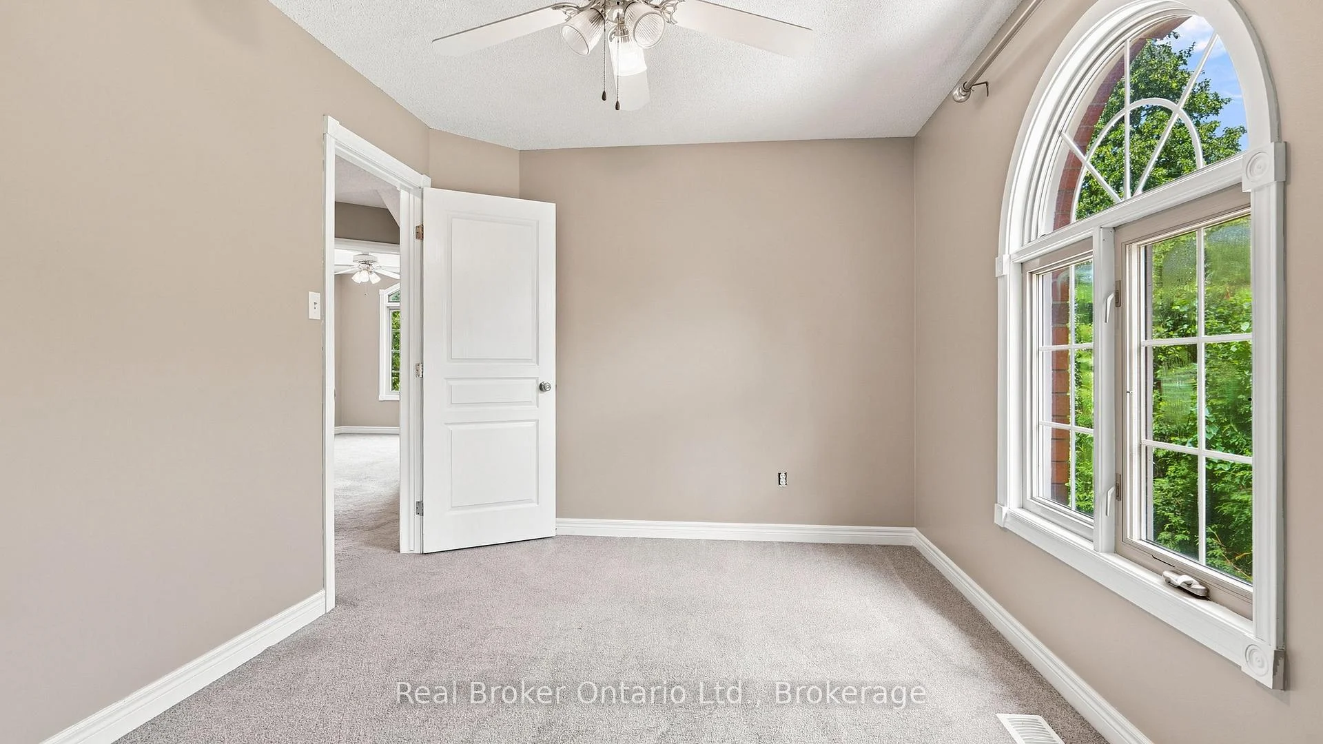 Photo 49 of 189 Livingston Avenue, Grimsby, Grimsby West — HOMEH