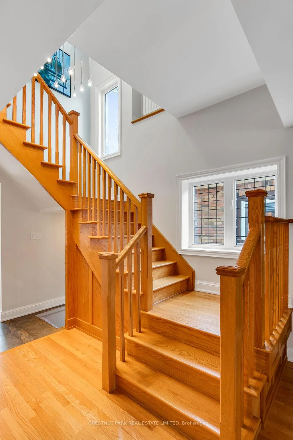 Photo 16 of 12 Chilton Road, Toronto, East York — HOMEH