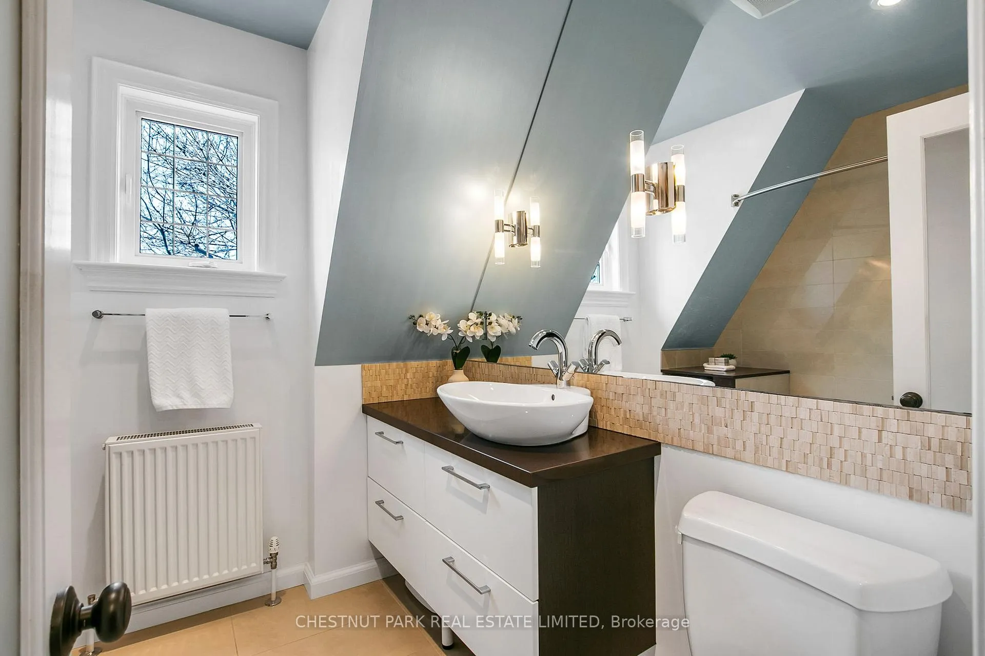 Photo 19 of 12 Chilton Road, Toronto, East York — HOMEH