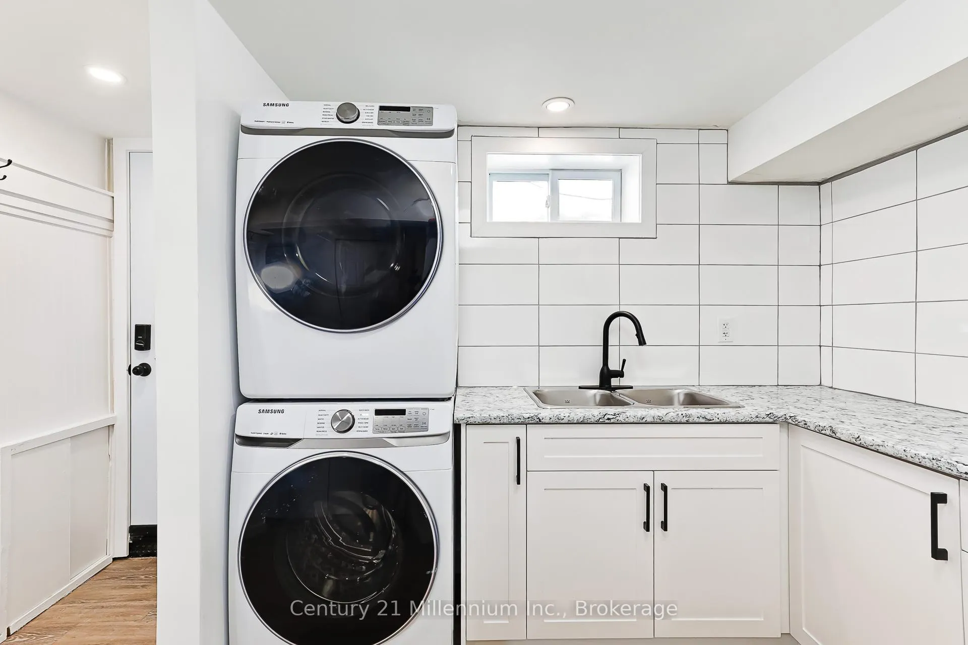 Photo 6 of 509 Tenth Street, Collingwood — HOMEH