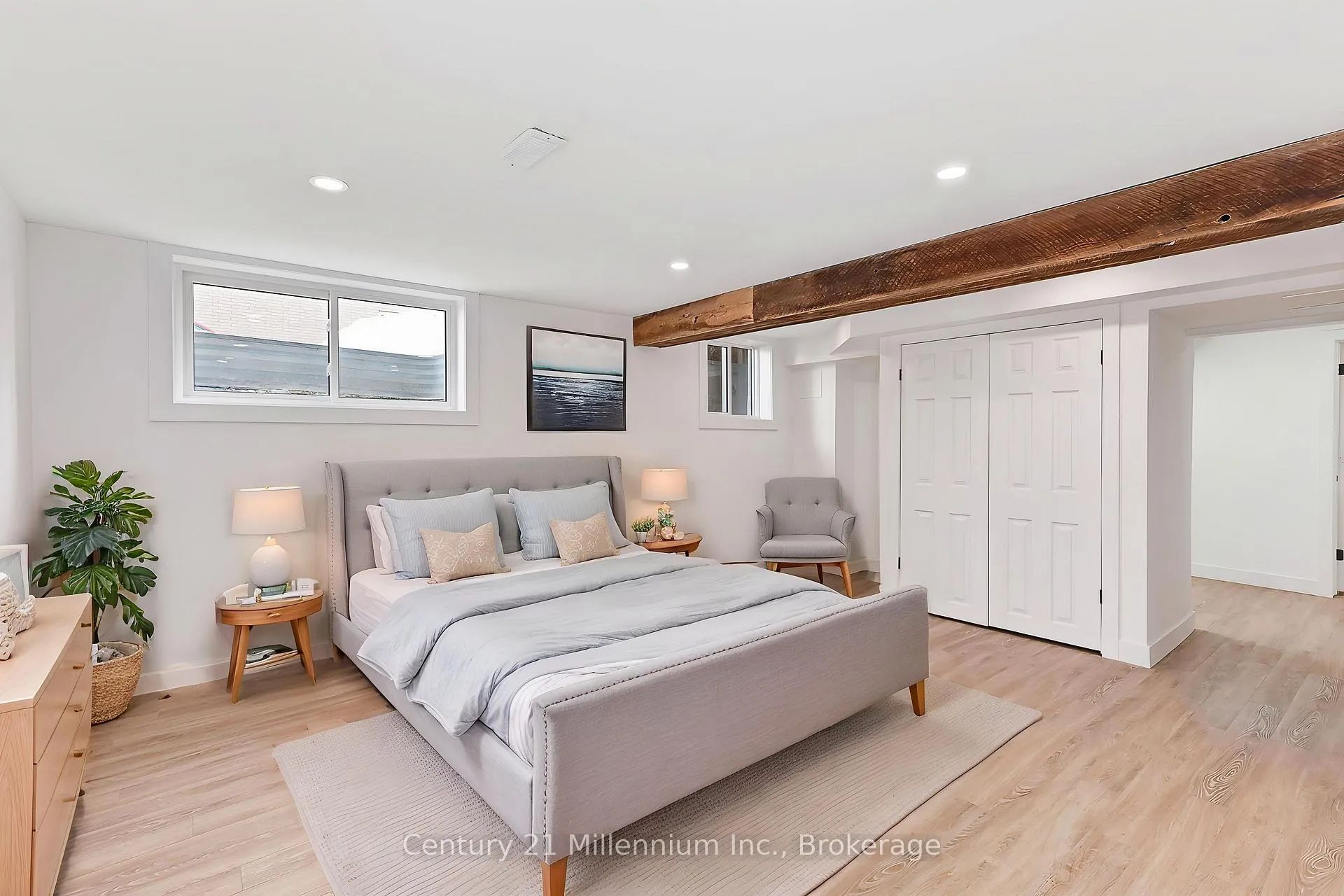 Photo 11 of 509 Tenth Street, Collingwood — HOMEH
