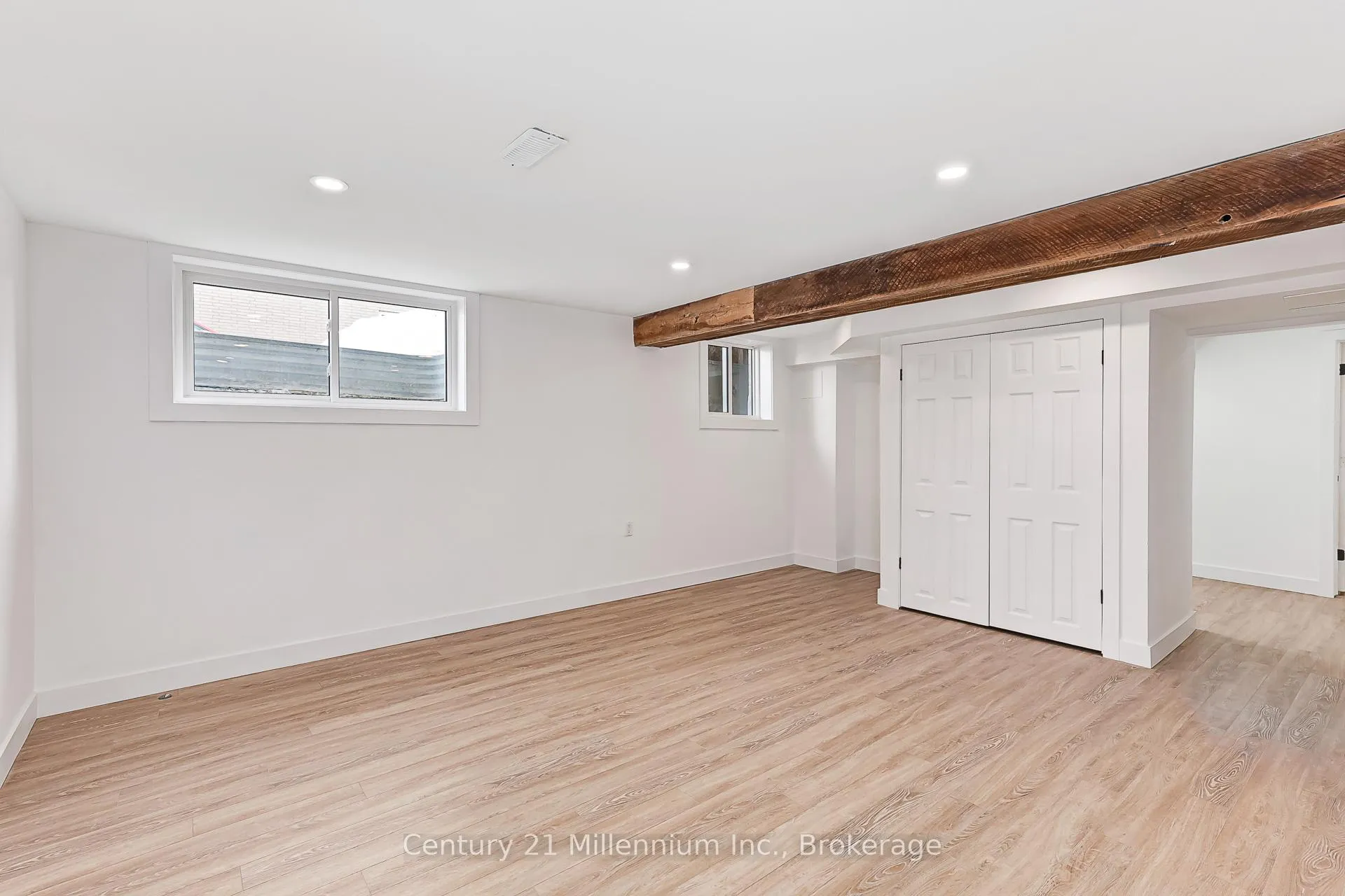 Photo 13 of 509 Tenth Street, Collingwood — HOMEH