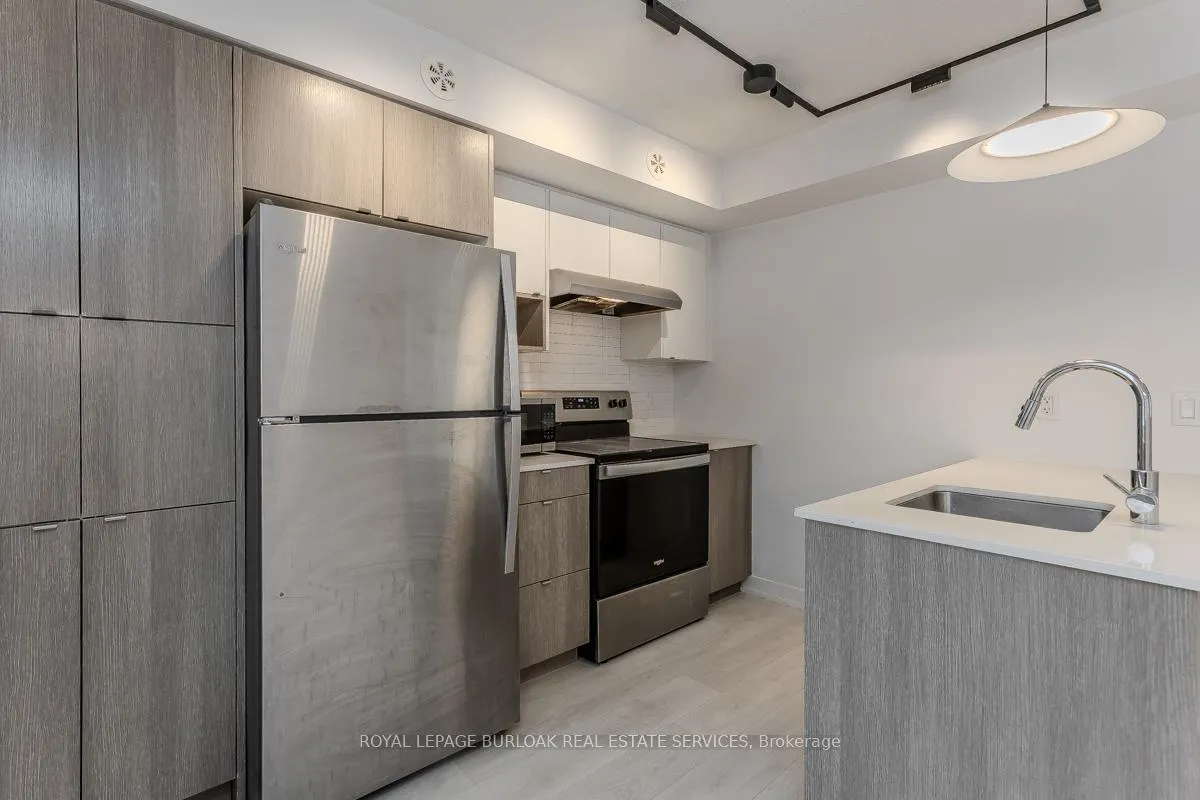 Photo 5 of Unit 815, 1133 Cooke Boulevard, Burlington, LaSalle — HOMEH