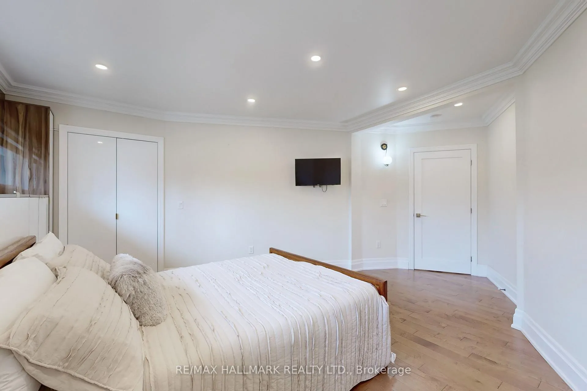 Photo 22 of Unit Main Floor, 115 Lynwood Crescent, King, Nobleton — HOMEH