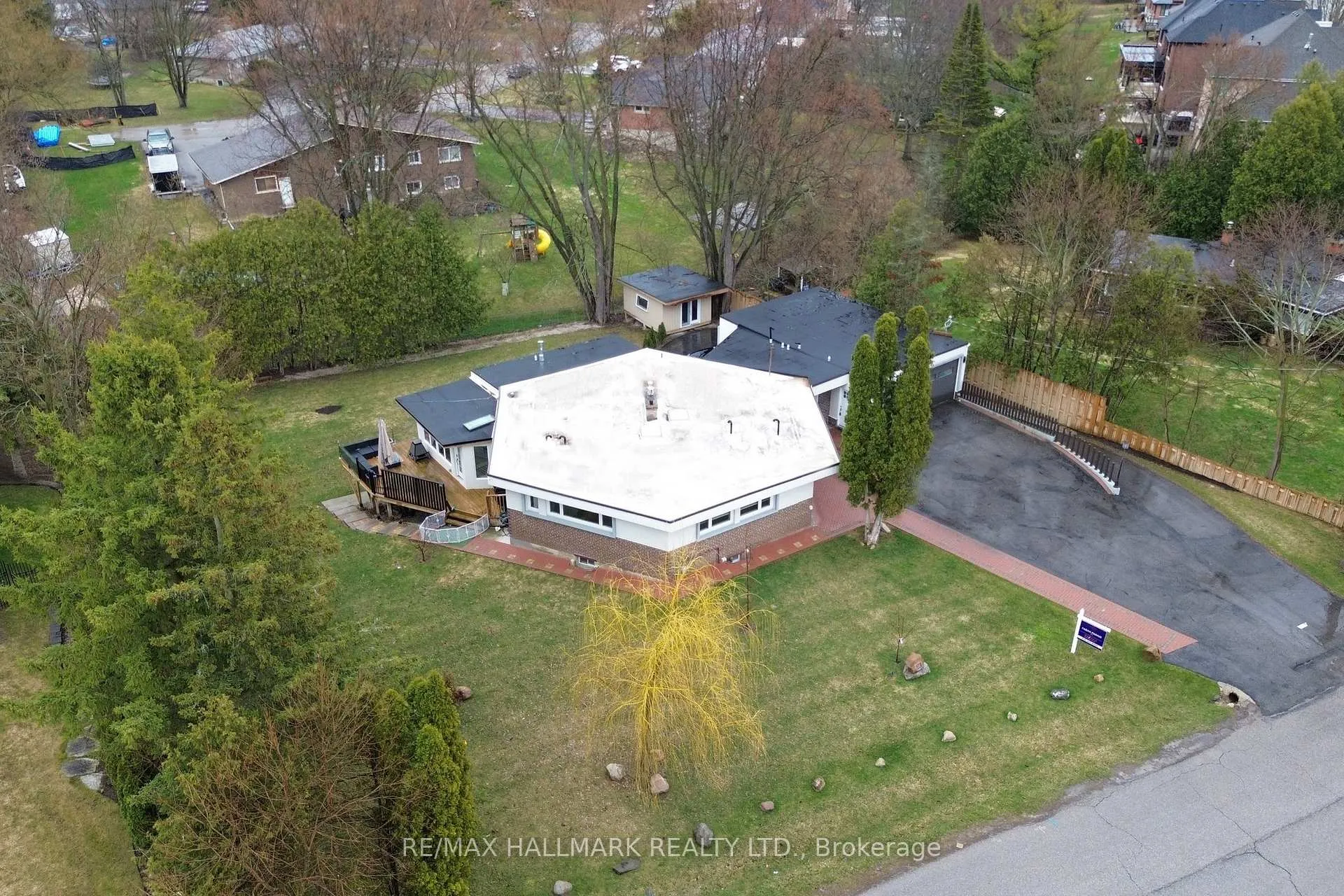 Photo 43 of Unit Main Floor, 115 Lynwood Crescent, King, Nobleton — HOMEH