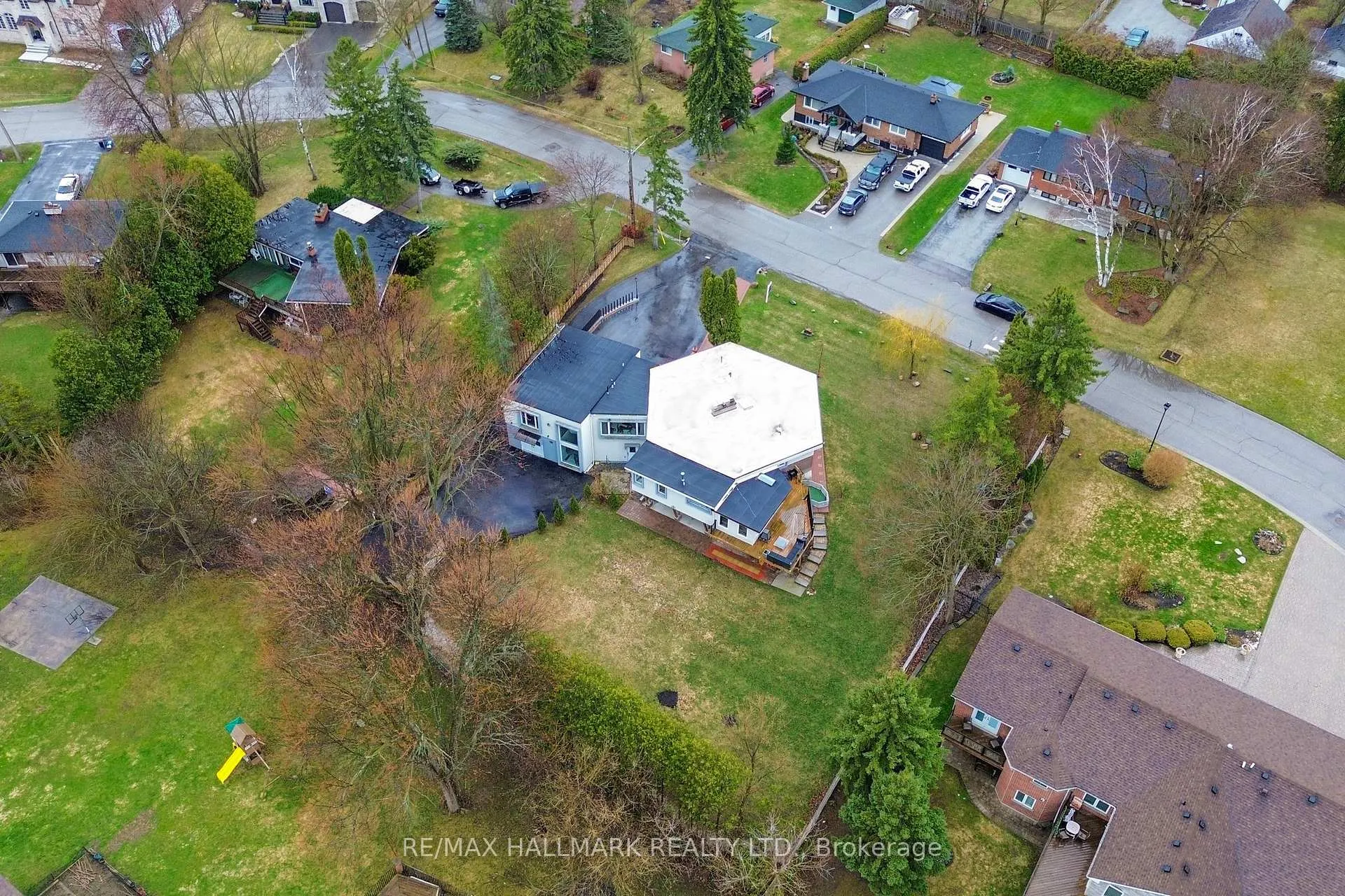 Photo 45 of Unit Main Floor, 115 Lynwood Crescent, King, Nobleton — HOMEH