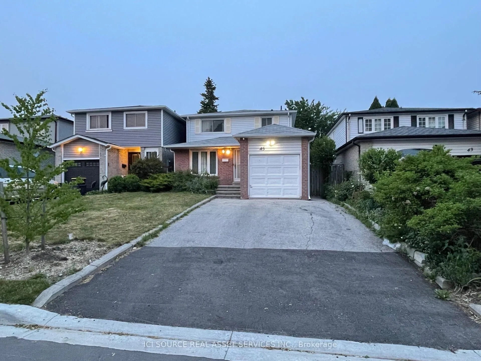Photo 1 of 45 Raleigh Crescent, Markham, Markville — HOMEH