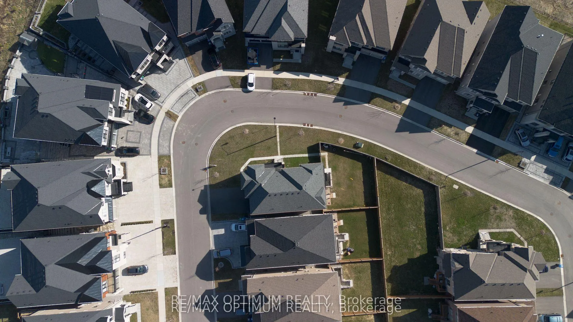 Photo 37 of 73 Dairymaid Road, Brampton, Credit Valley — HOMEH