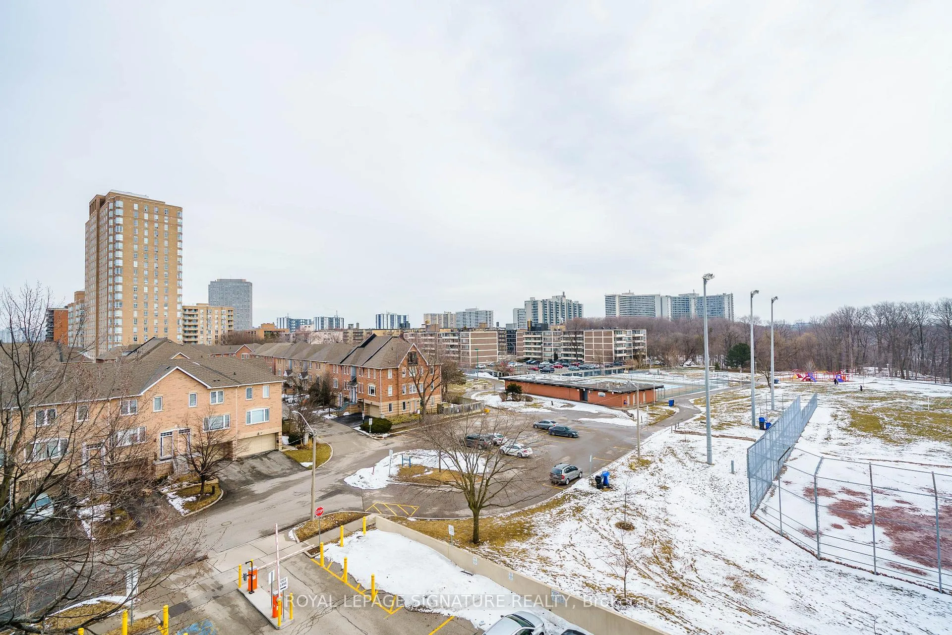 Photo 27 of Unit 415, 1 Leaside Park Drive, Toronto, Leaside — HOMEH