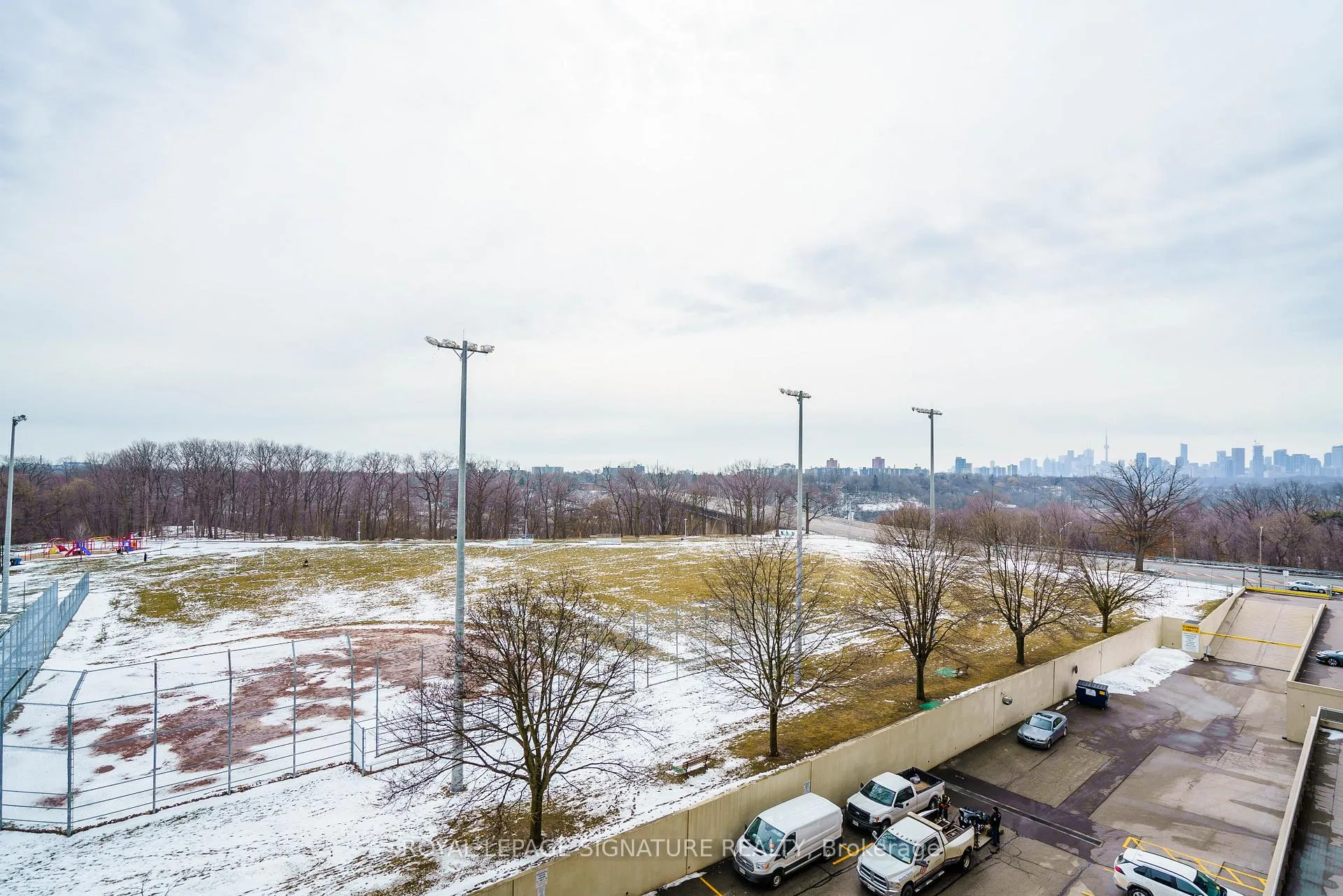 Photo 29 of Unit 415, 1 Leaside Park Drive, Toronto, Leaside — HOMEH