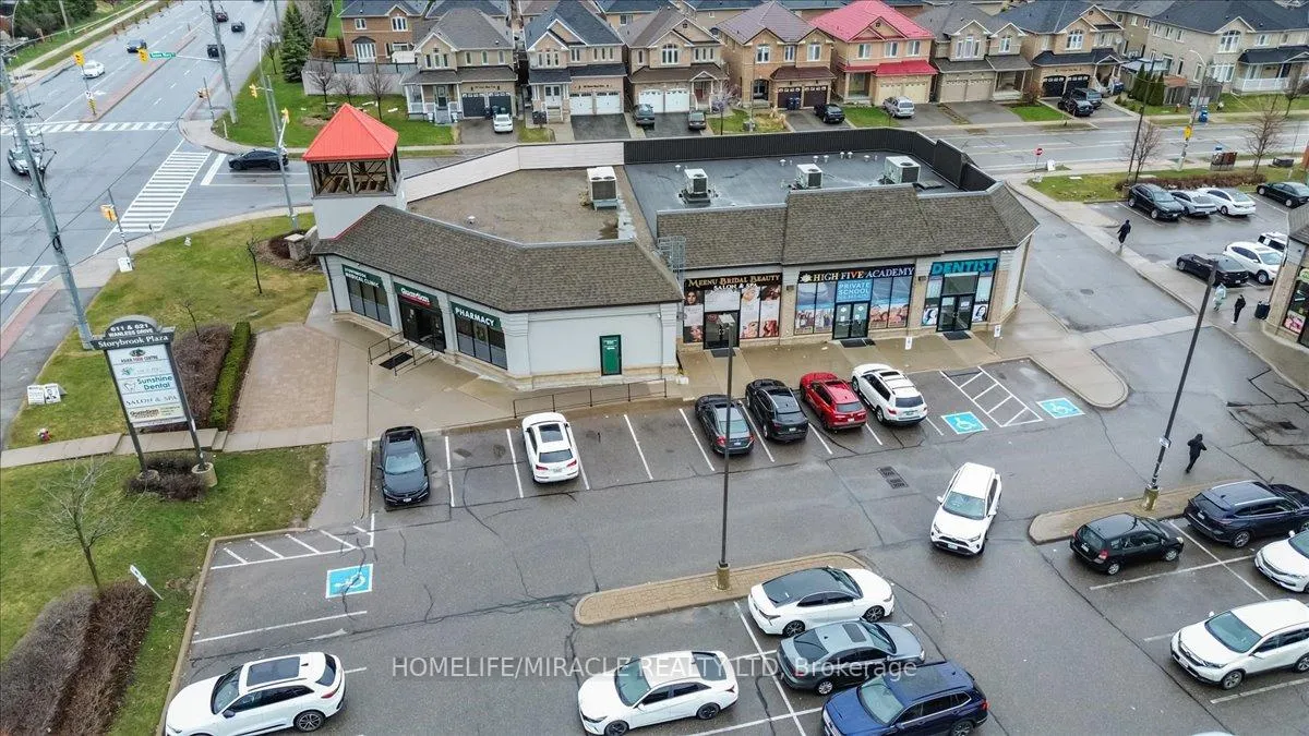 Photo 39 of 381 Queen Mary Drive, Brampton, Fletcher's Meadow — HOMEH