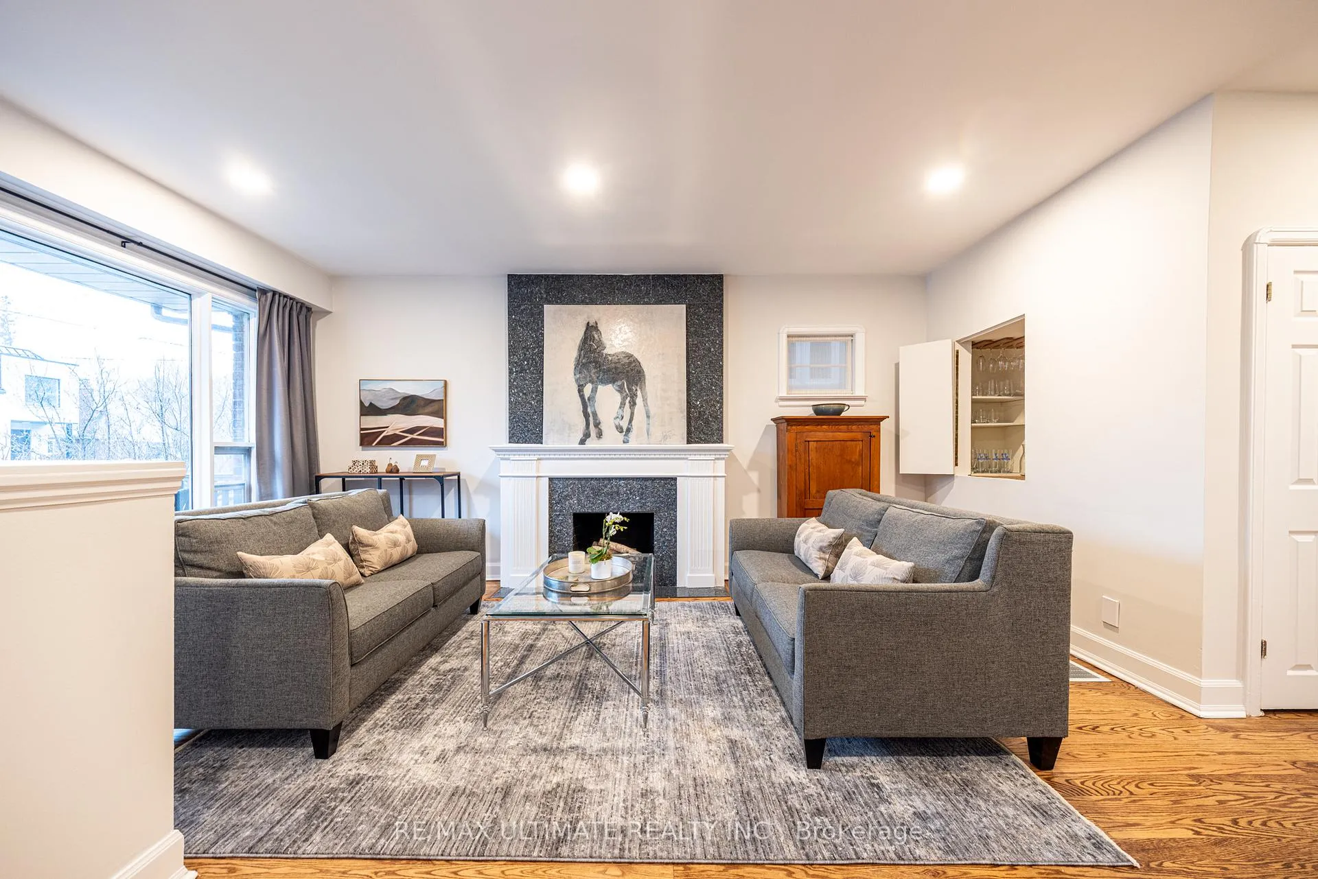 Photo 5 of 156 Glenvale Boulevard, Toronto, Leaside — HOMEH