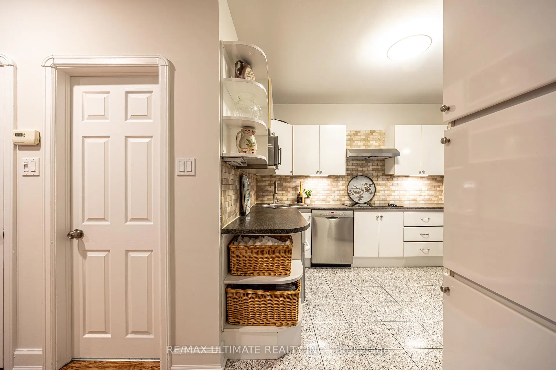 Photo 19 of 156 Glenvale Boulevard, Toronto, Leaside — HOMEH