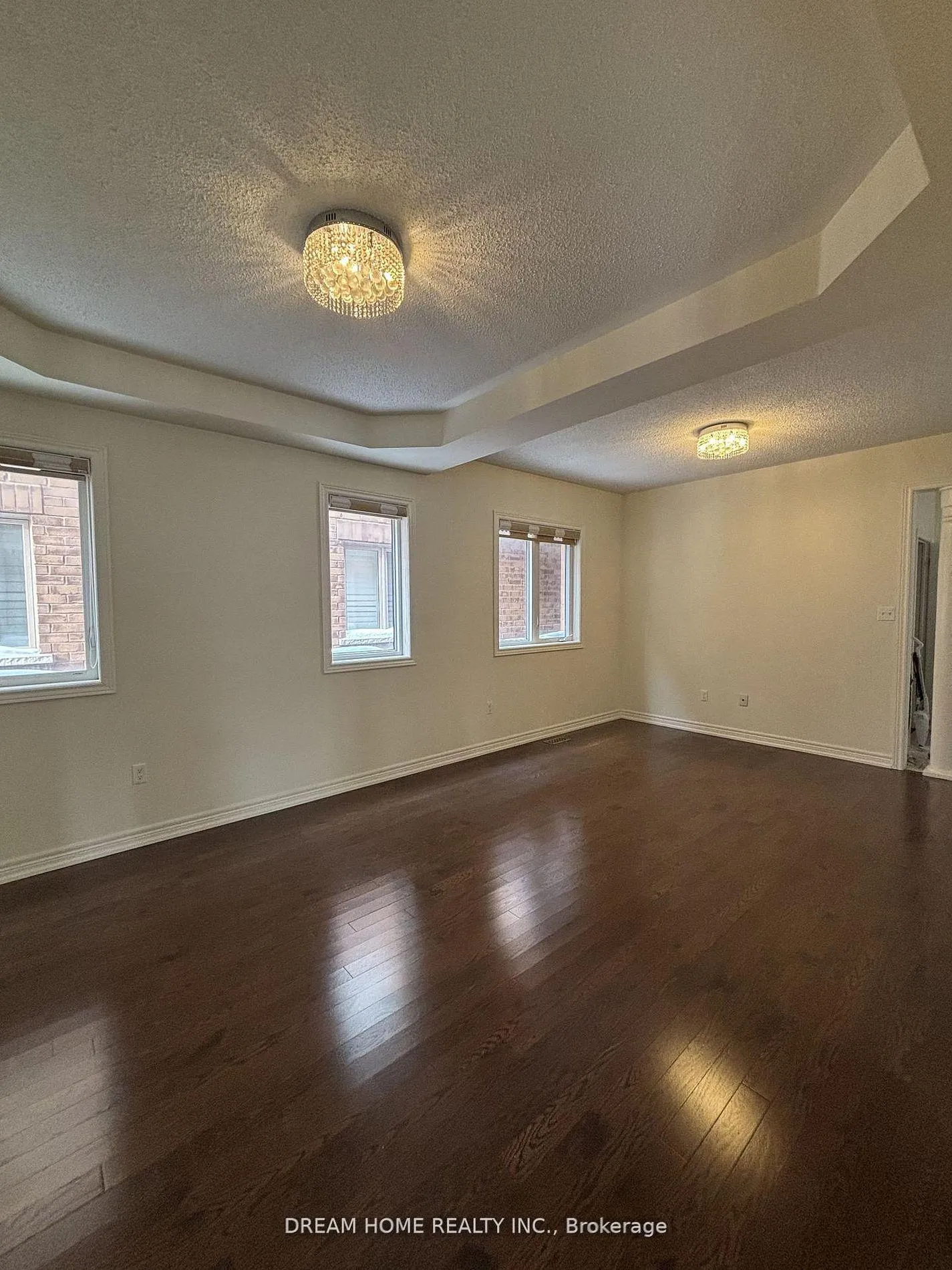 Photo 7 of 276 The Bridle Walk, Markham, Berczy — HOMEH
