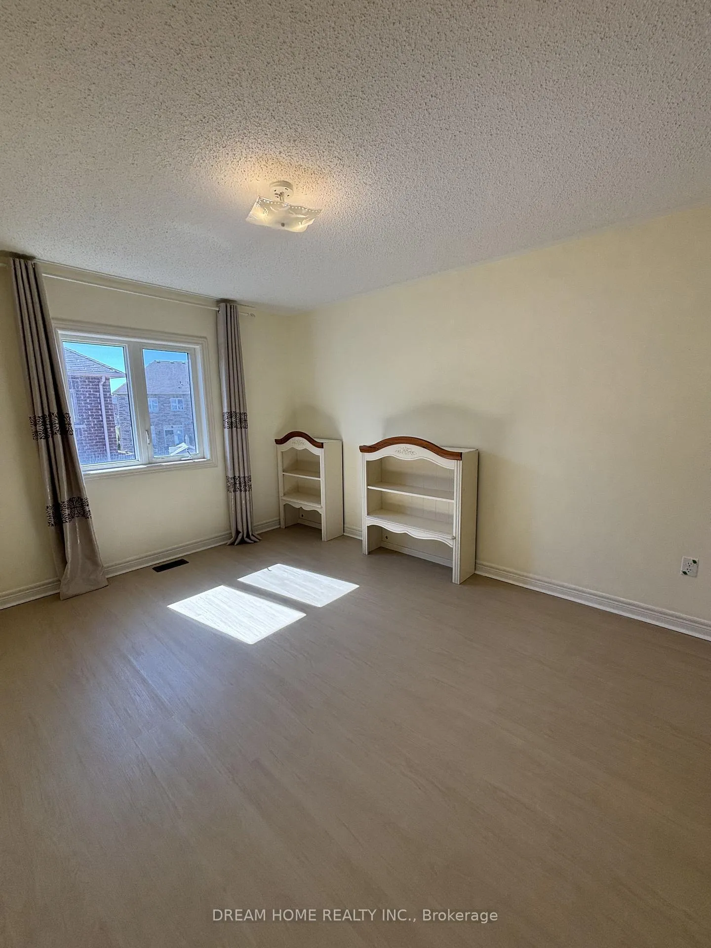 Photo 23 of 276 The Bridle Walk, Markham, Berczy — HOMEH