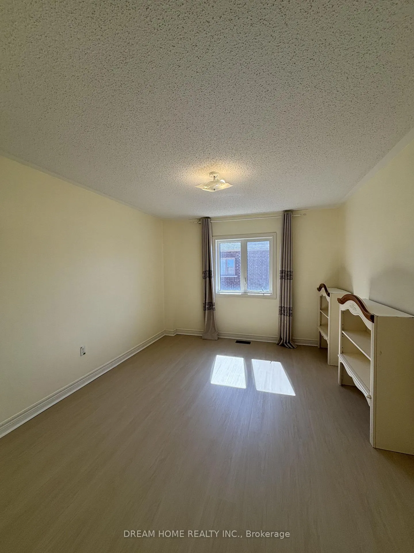 Photo 24 of 276 The Bridle Walk, Markham, Berczy — HOMEH