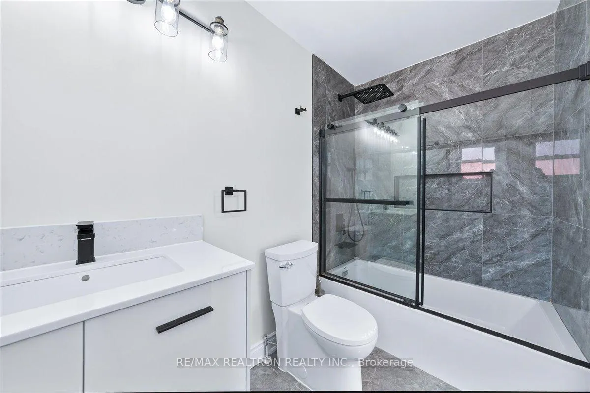 Photo 27 of 102 Wade Gate, Vaughan, Brownridge — HOMEH
