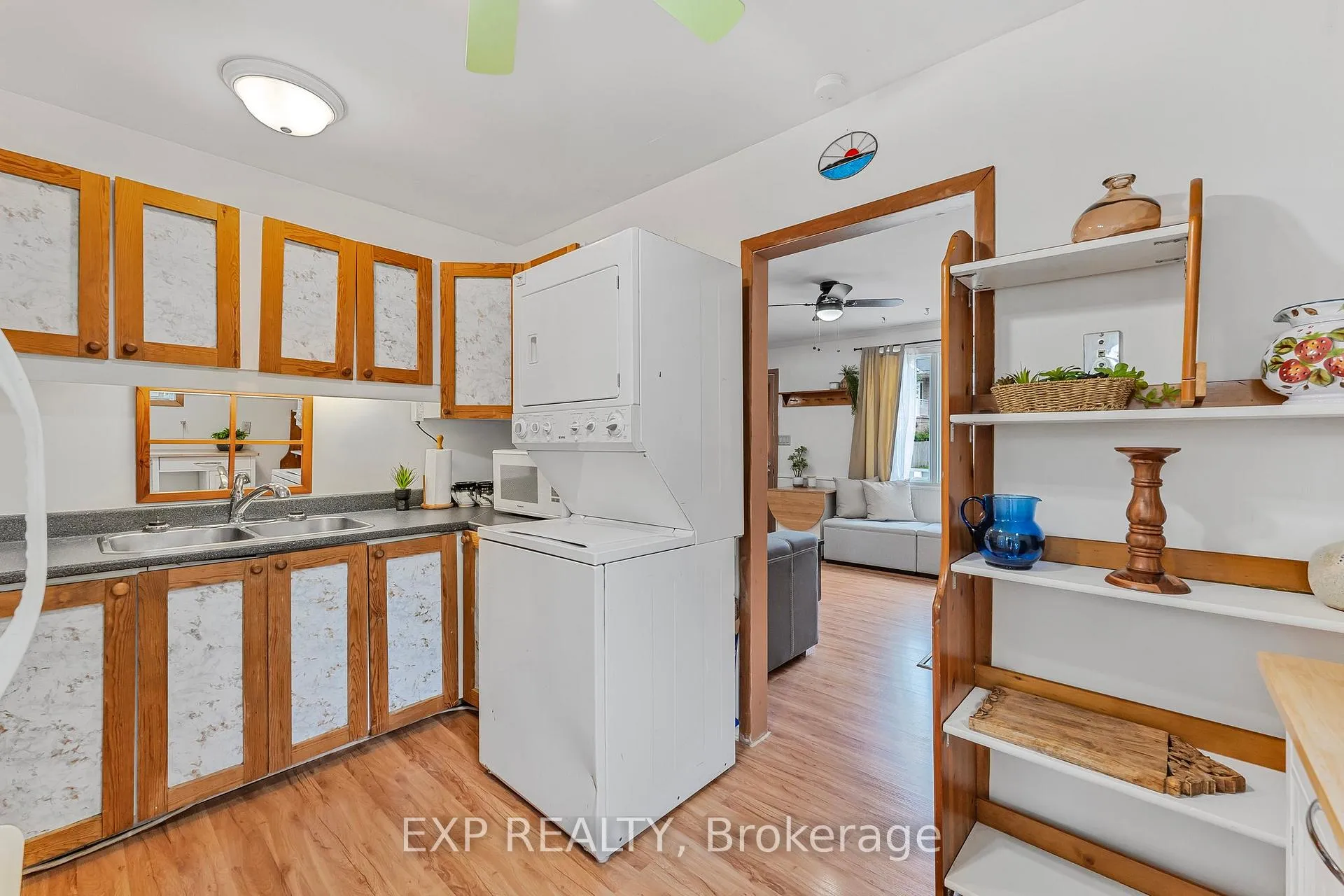 Photo 9 of 43 68th Street N, Wasaga Beach — HOMEH