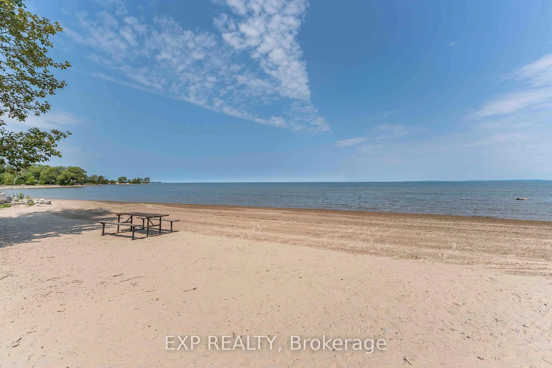 Photo 26 of 43 68th Street N, Wasaga Beach — HOMEH