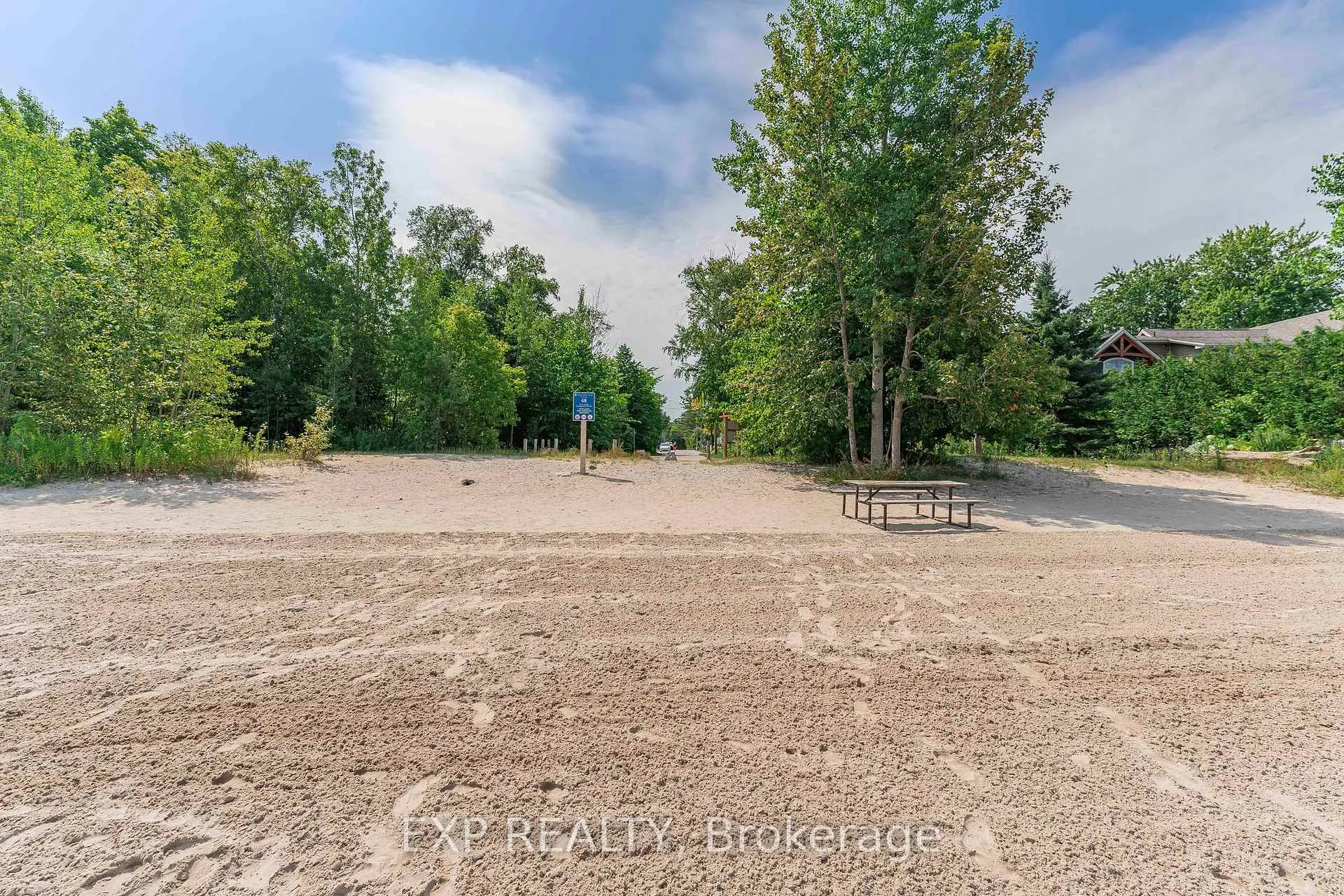 Photo 27 of 43 68th Street N, Wasaga Beach — HOMEH