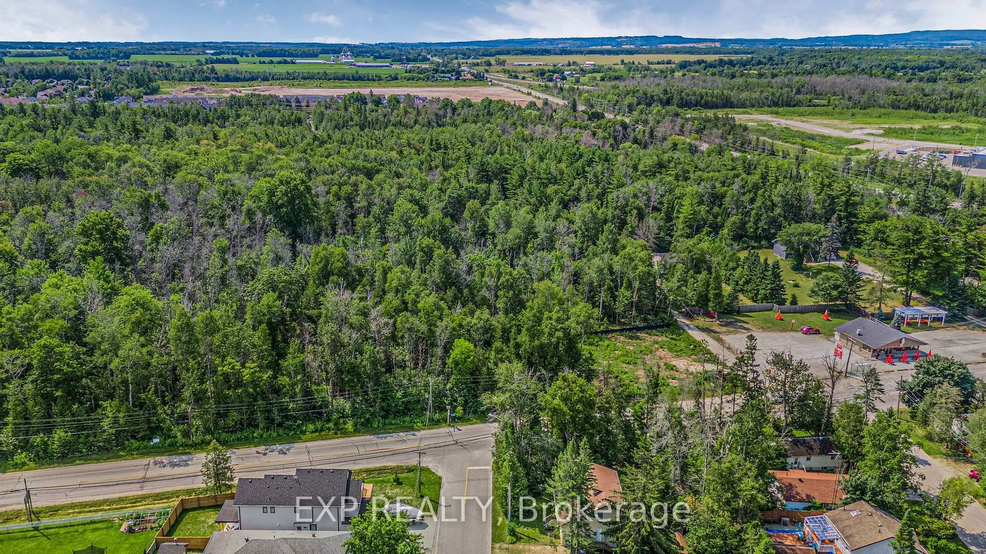 Photo 39 of 43 68th Street N, Wasaga Beach — HOMEH