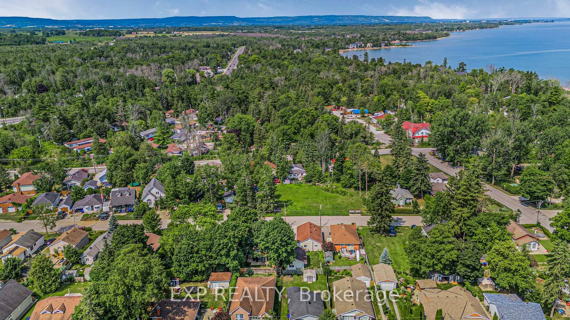 Photo 41 of 43 68th Street N, Wasaga Beach — HOMEH