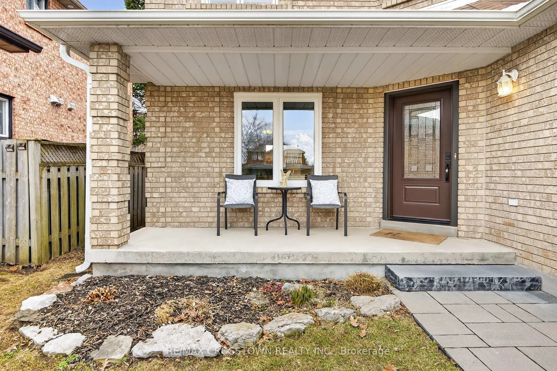 Photo 2 of 99 Bishop Drive, Barrie, Ardagh — HOMEH