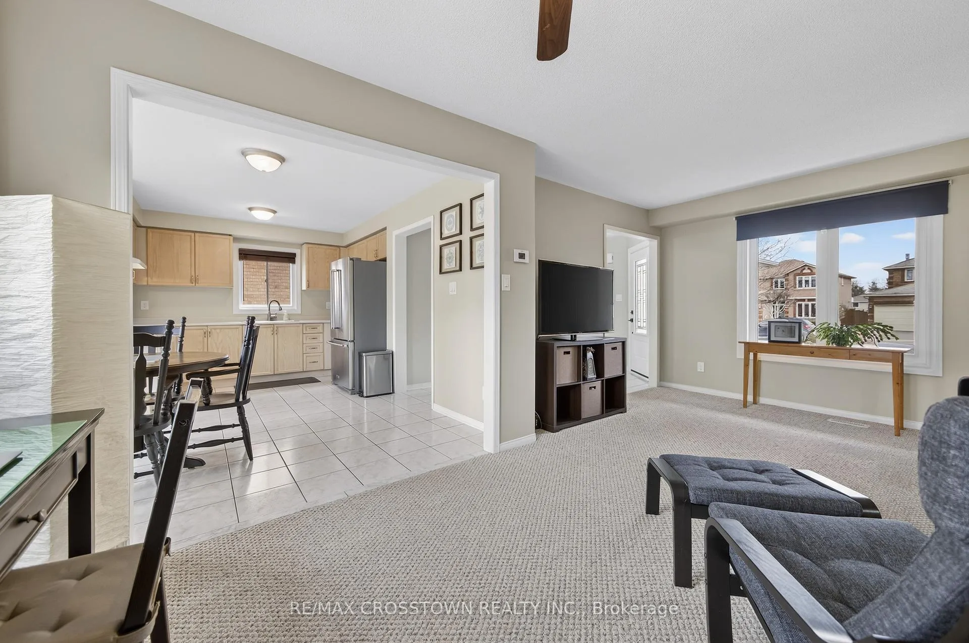 Photo 9 of 99 Bishop Drive, Barrie, Ardagh — HOMEH