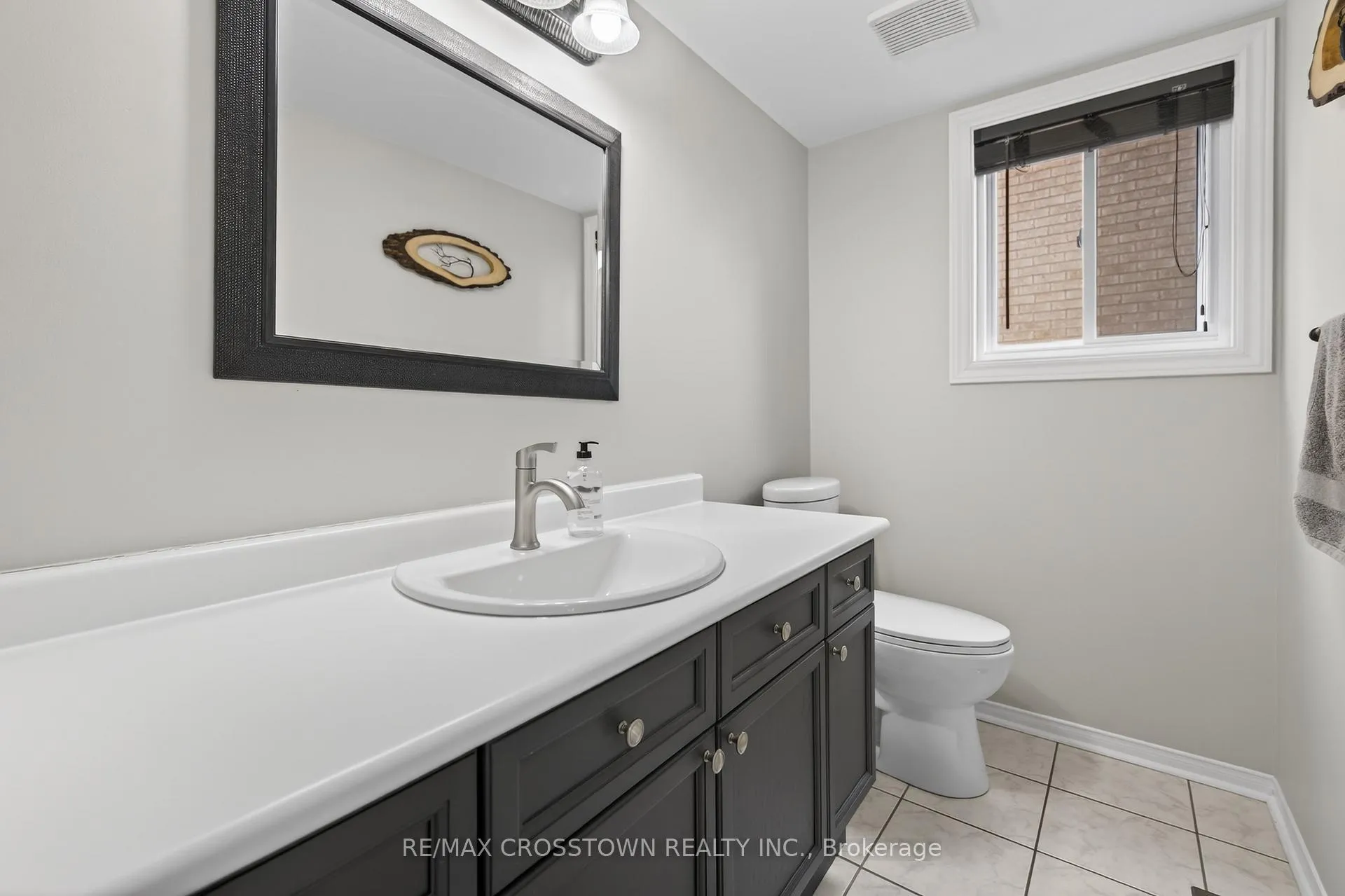 Photo 13 of 99 Bishop Drive, Barrie, Ardagh — HOMEH