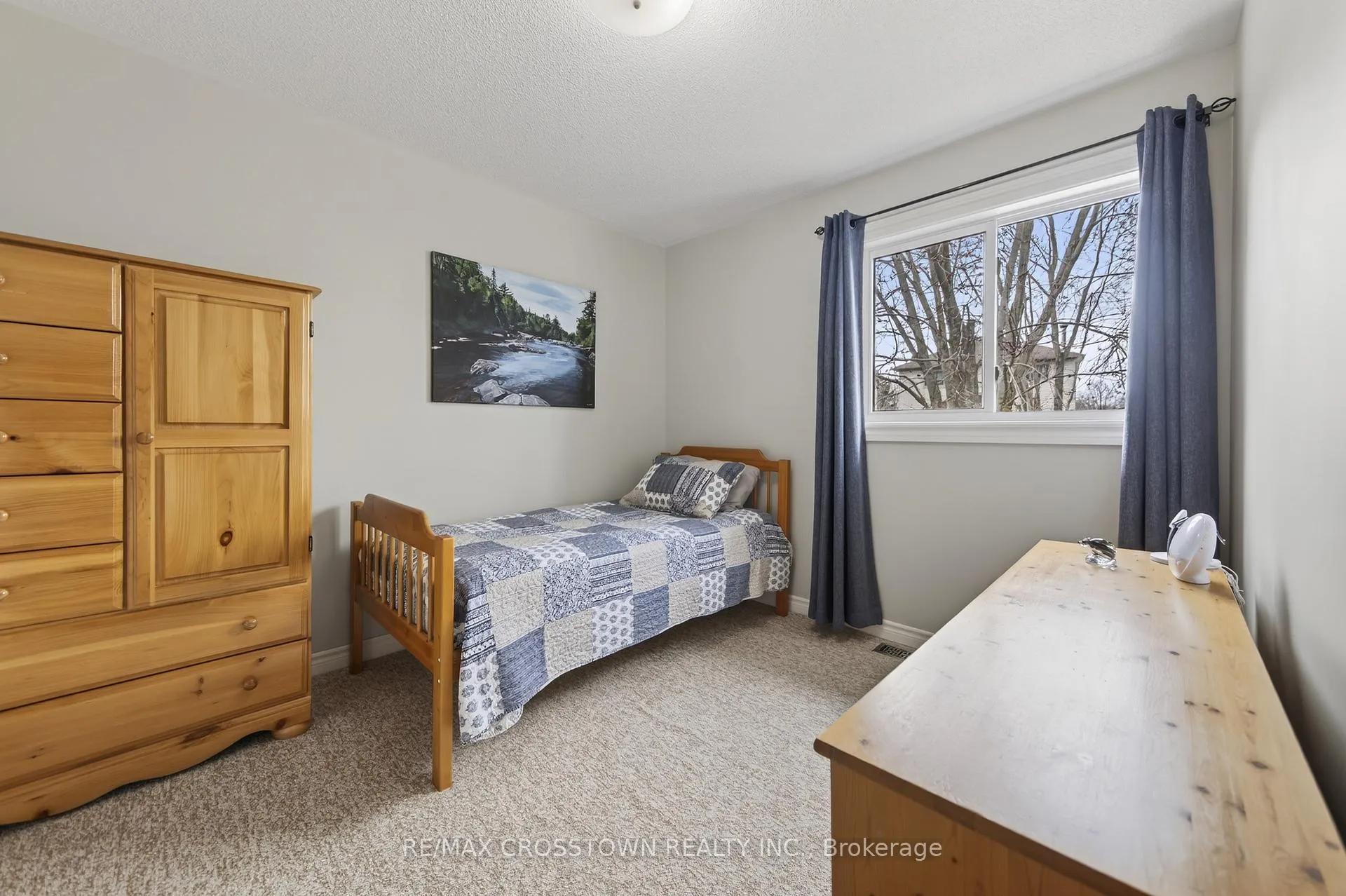 Photo 20 of 99 Bishop Drive, Barrie, Ardagh — HOMEH