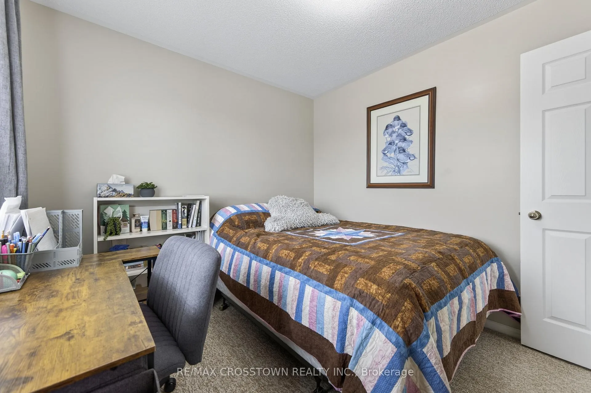 Photo 23 of 99 Bishop Drive, Barrie, Ardagh — HOMEH