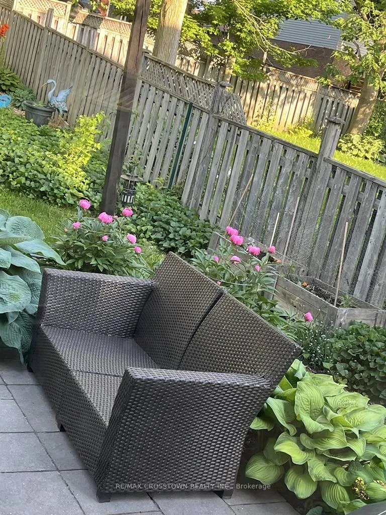 Photo 37 of 99 Bishop Drive, Barrie, Ardagh — HOMEH