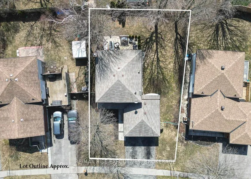 Photo 4 of 547 Ewing Street, Cobourg — HOMEH