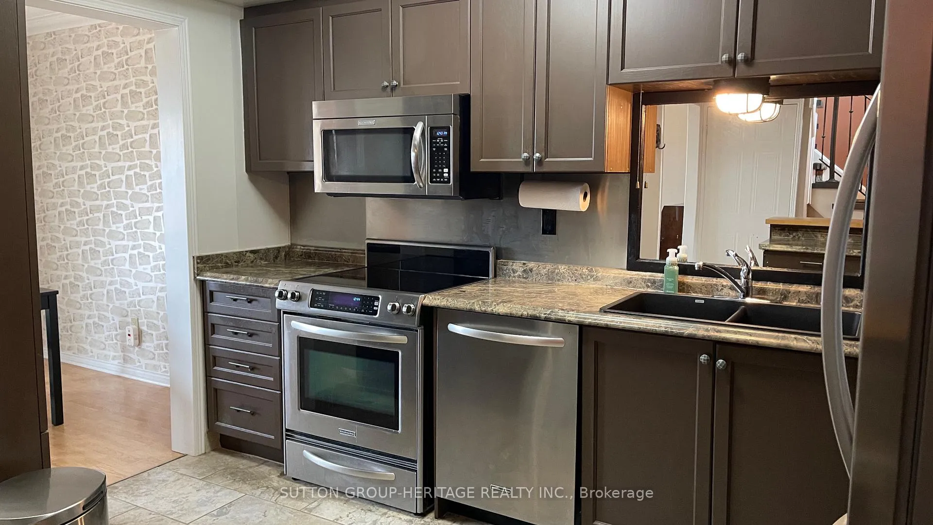 Photo 8 of Unit 3, 492 Laclie Street, Orillia — HOMEH