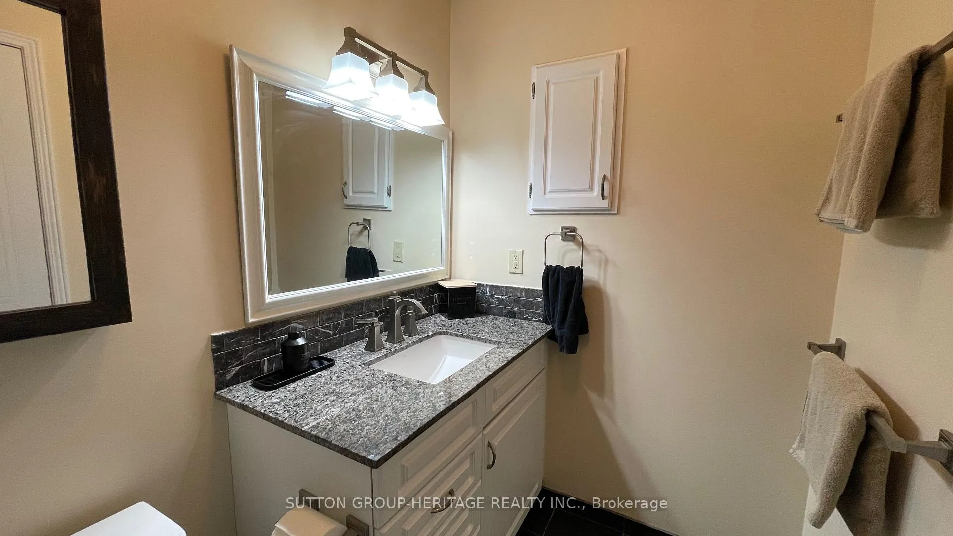 Photo 25 of Unit 3, 492 Laclie Street, Orillia — HOMEH